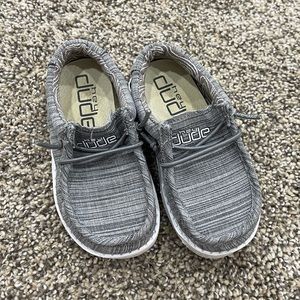 HEY DUDE! Toddler size 7 shoes